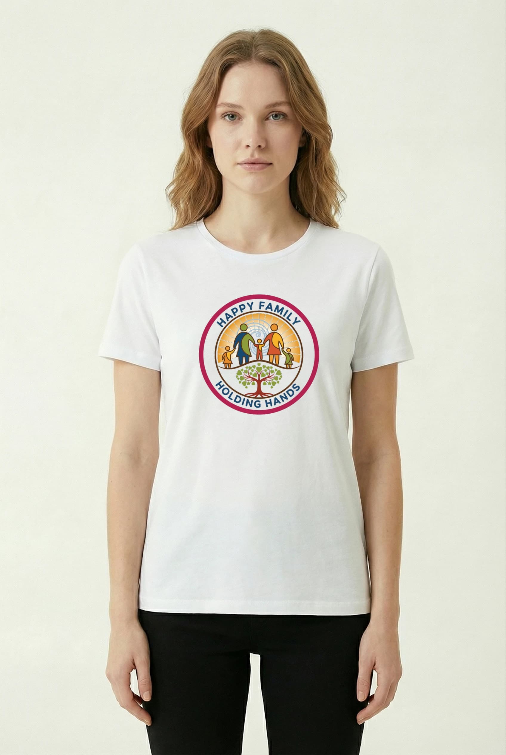 Dámské tričko Šťastná Rodina Držící Se Za Ruce U Stromu Lásky A Jednoty